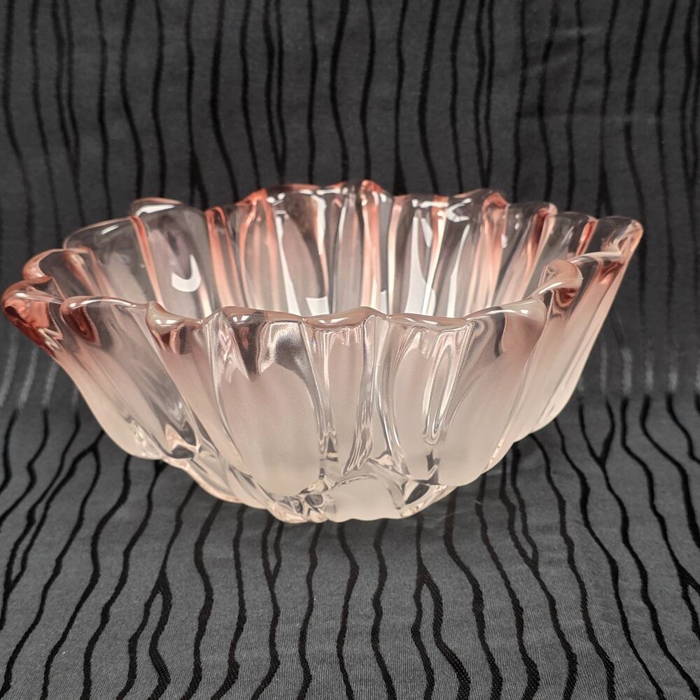 Pink Satin Glass Tulip Bowl 10” Sculpted Petal Serving Bowl Mikasa Style Vintage